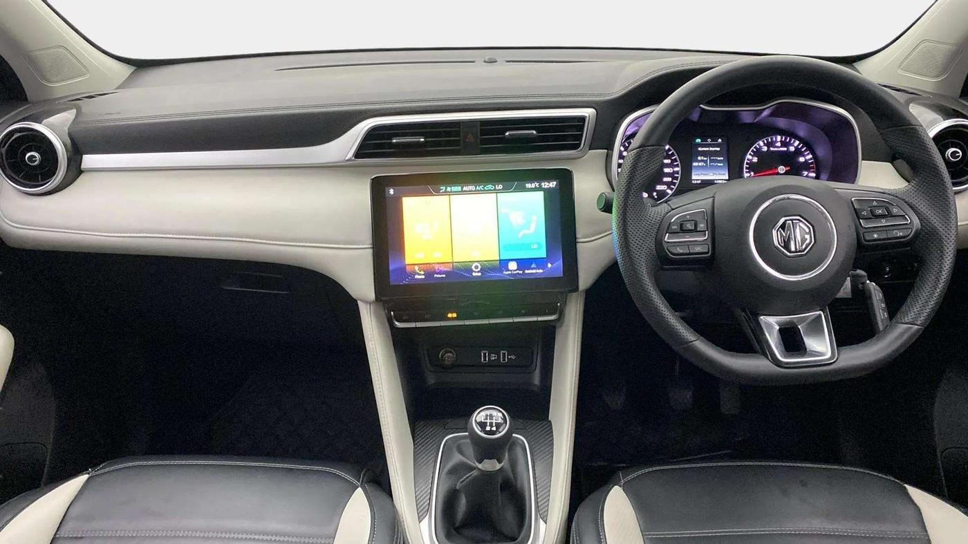 2024 MG ASTOR Sprint 1.5 MT (Ivory), Petrol, Manual, 13,068 km, Dashboard