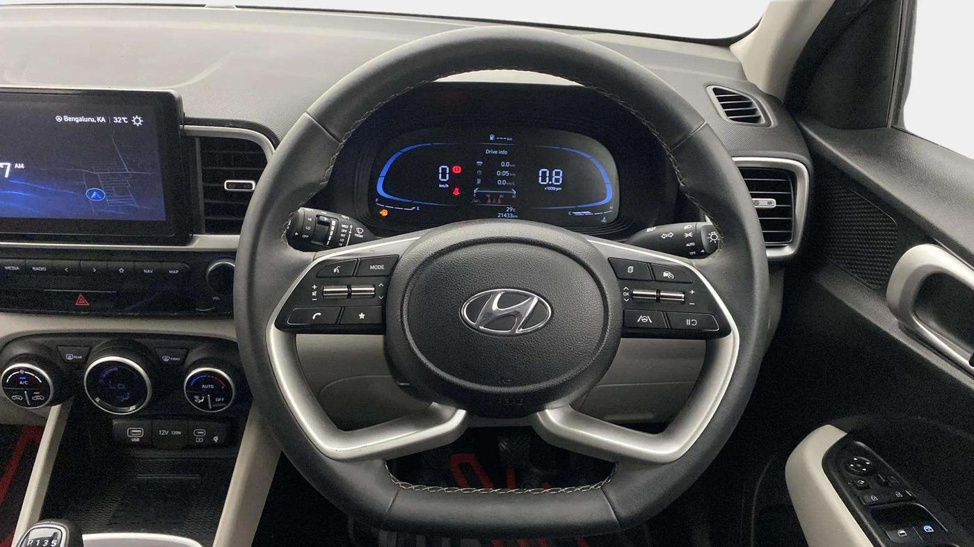 2024 Hyundai VENUE SX (O) MT 1.0 Turbo, Petrol, Manual, 21,747 km, Steering Wheel Close Up