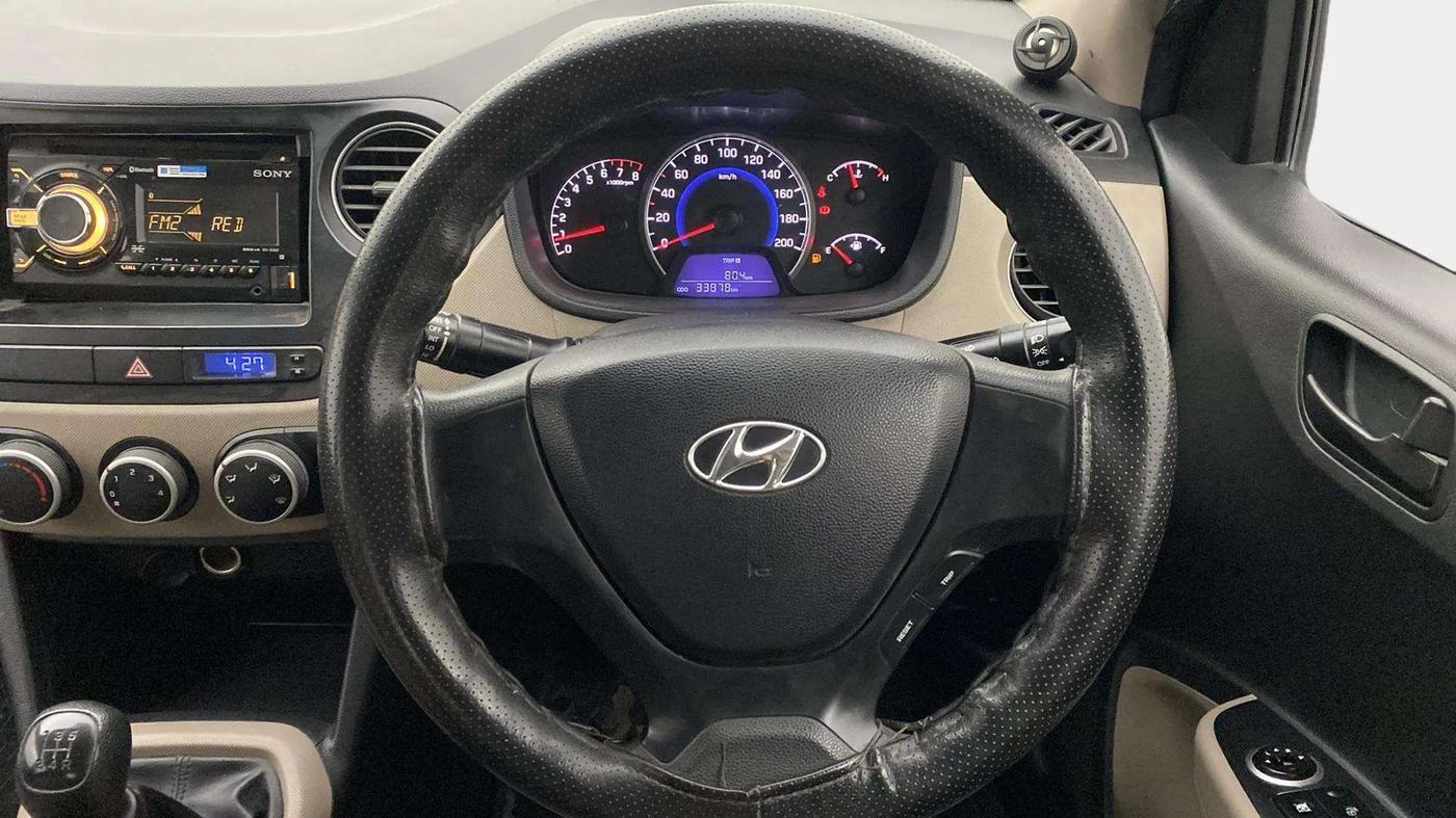 2016 Hyundai Grand i10 MAGNA 1.2 KAPPA VTVT, Petrol, Manual, 33,900 km, Steering Wheel Close Up