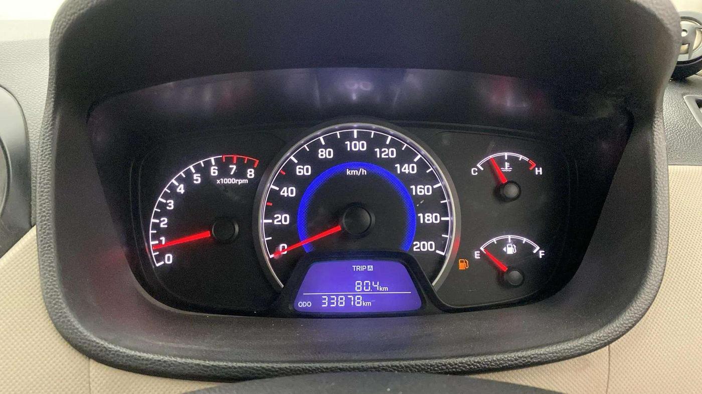 2016 Hyundai Grand i10 MAGNA 1.2 KAPPA VTVT, Petrol, Manual, 33,900 km, Odometer Image