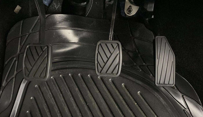 2021 Maruti New Wagon-R VXI (O) 1.0, Petrol, Manual, 15,173 km, Pedals
