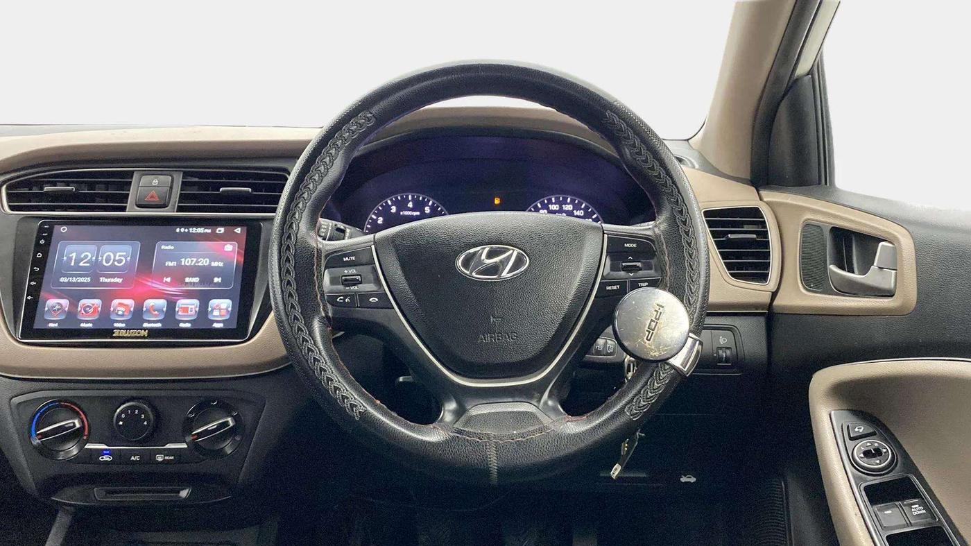 2020 Hyundai Elite i20 SPORTZ PLUS 1.2, Petrol, Manual, 94,075 km, Steering Wheel Close Up