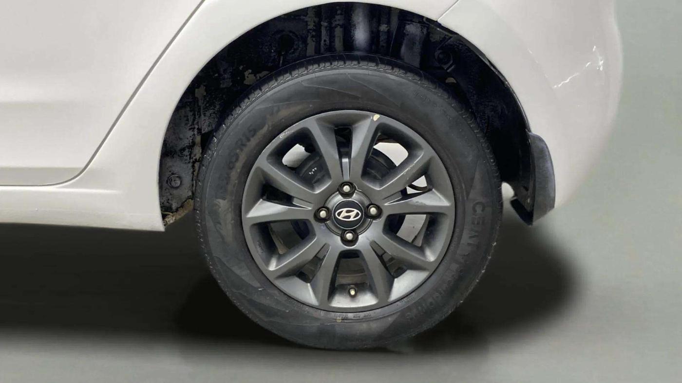 2020 Hyundai Elite i20 SPORTZ PLUS 1.2, Petrol, Manual, 94,075 km, Left Rear Wheel