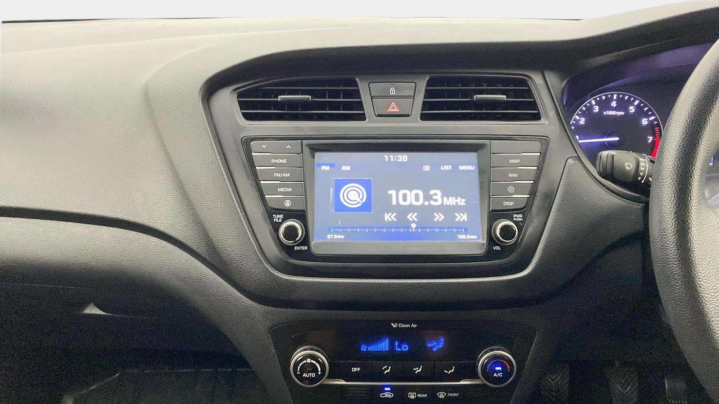 2017 Hyundai Elite i20 ASTA 1.2 DUAL TONE, Petrol, Manual, 42,975 km, Air Conditioner