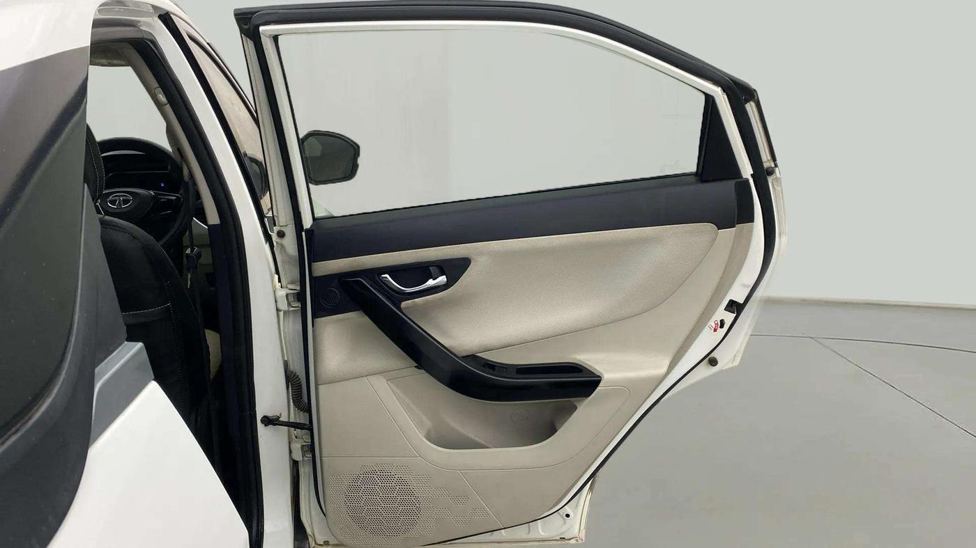 2020 Tata NEXON XZ PETROL, Petrol, Manual, 95,121 km, RHS Rear Door
