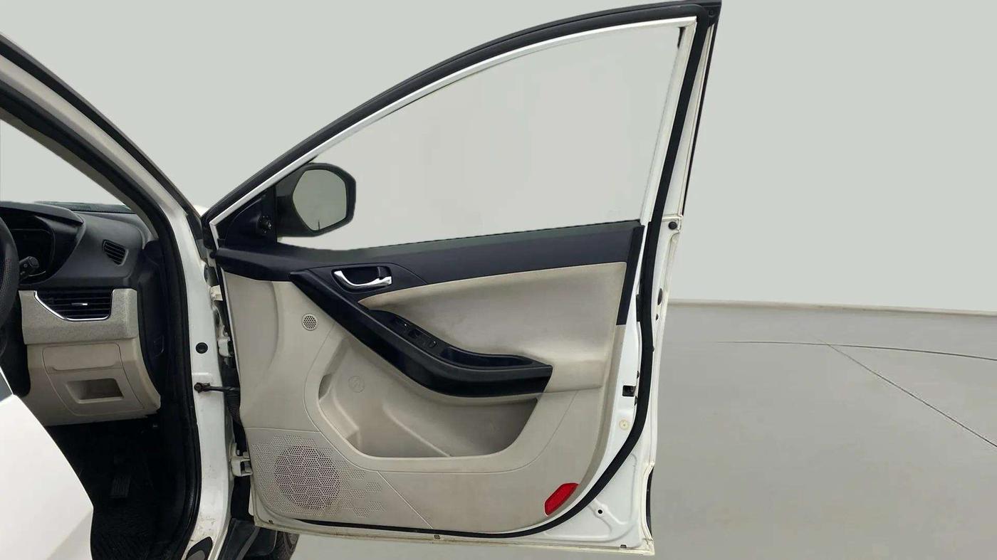 2020 Tata NEXON XZ PETROL, Petrol, Manual, 95,121 km, RHS Front Door