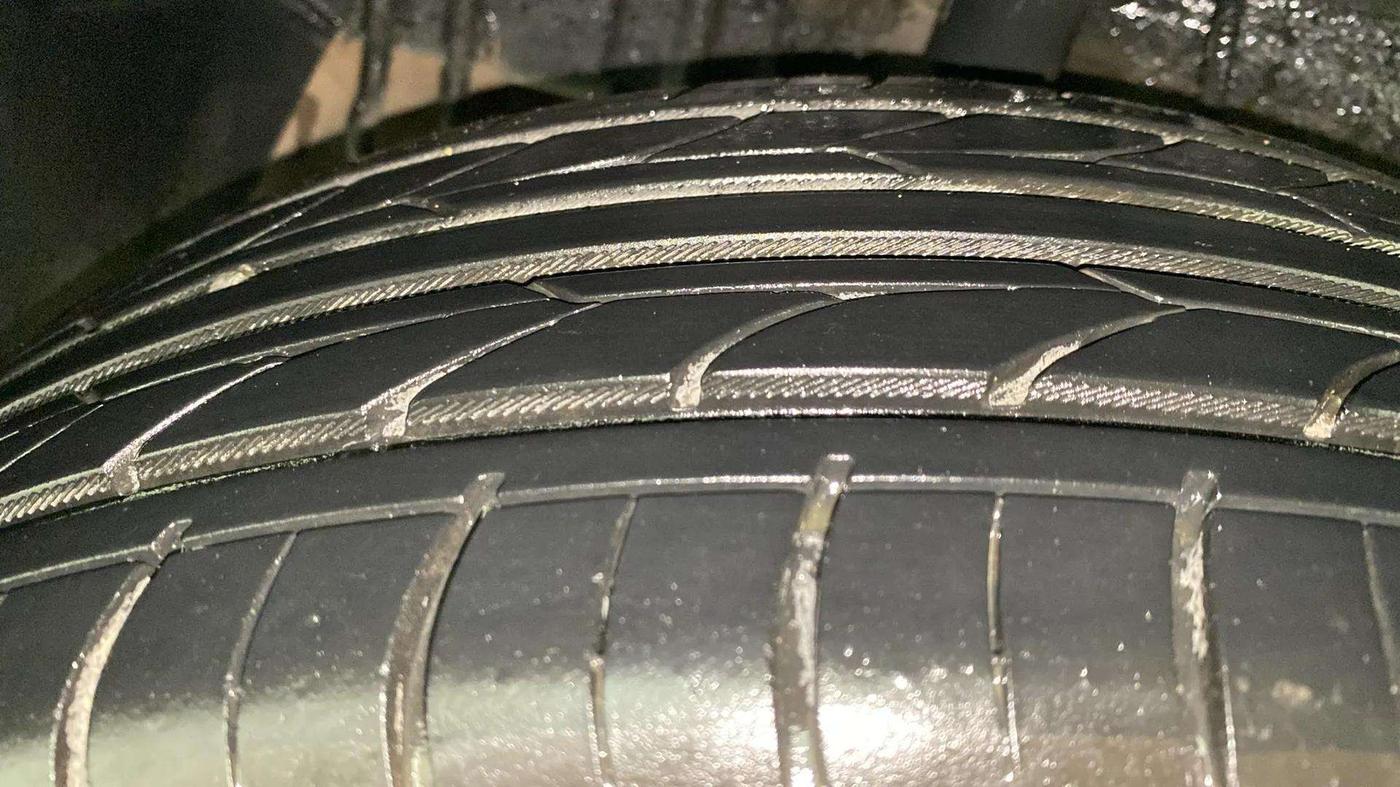 2020 Tata NEXON XZ PETROL, Petrol, Manual, 95,121 km, Right Rear Tyre Tread