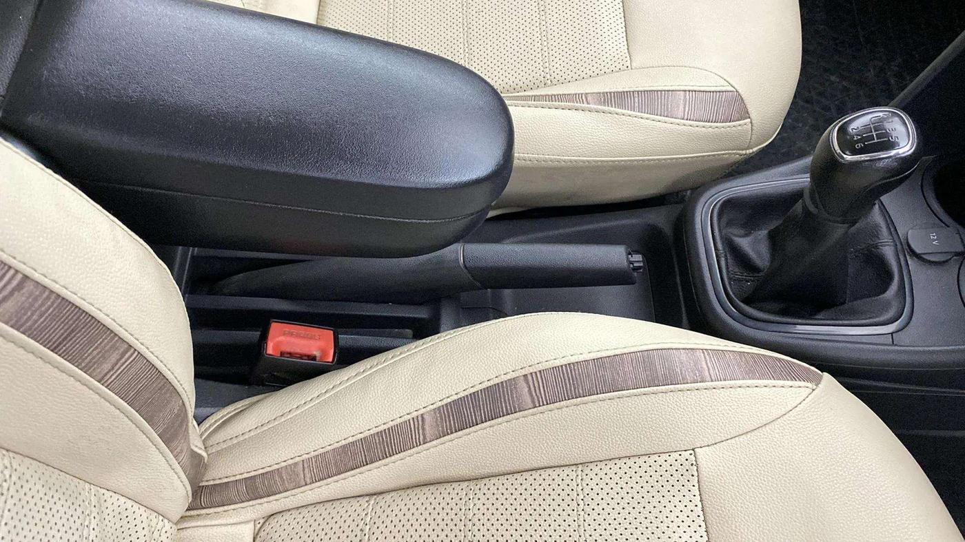 2020 Skoda Rapid ACTIVE 1.0 TSI, Petrol, Manual, 45,034 km, Gear Lever