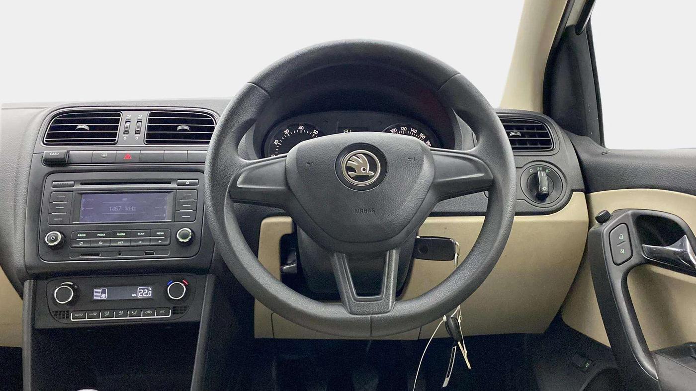 2020 Skoda Rapid ACTIVE 1.0 TSI, Petrol, Manual, 45,034 km, Steering Wheel Close Up