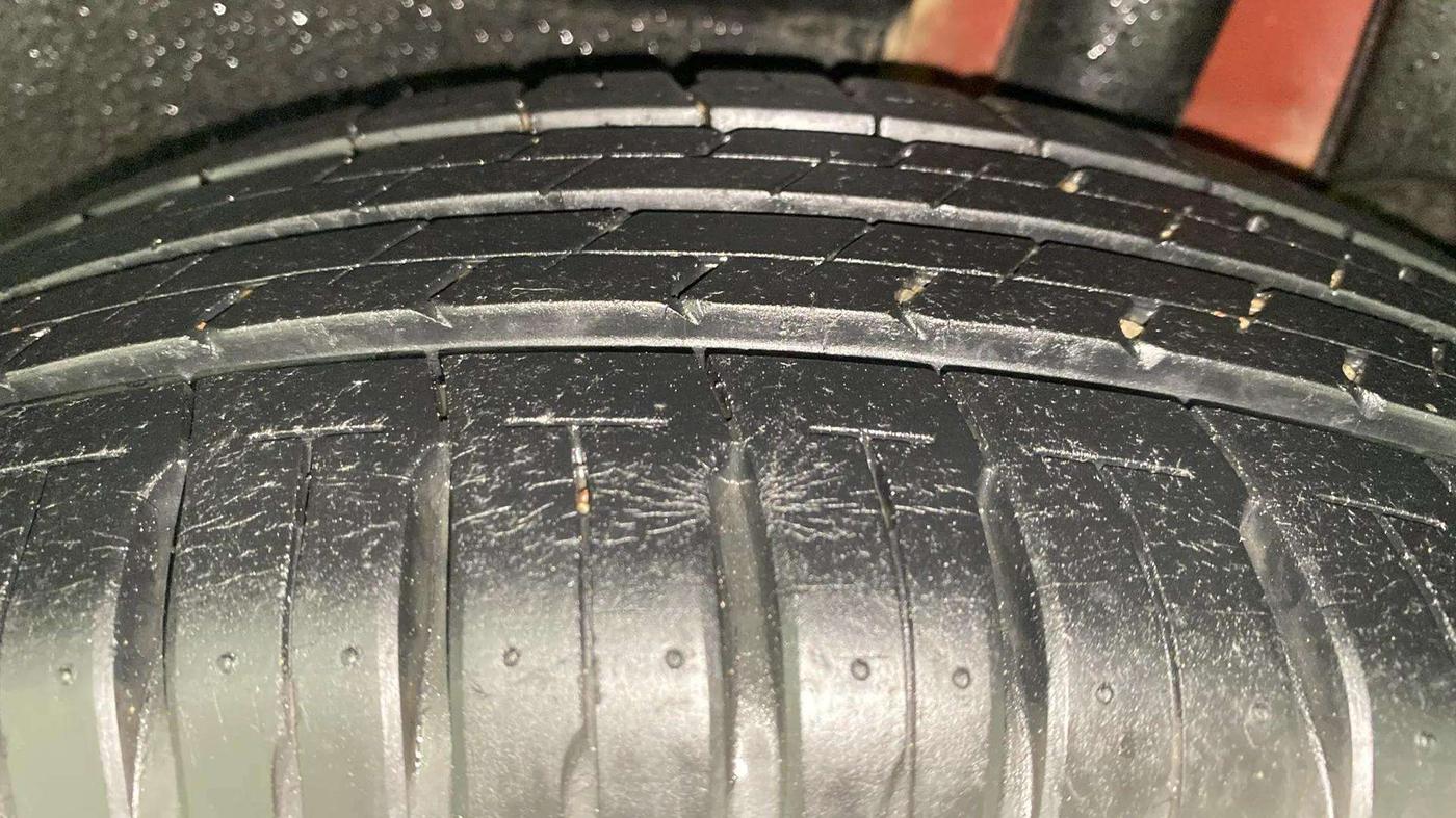2017 Maruti Dzire ZDI PLUS AMT, Diesel, Automatic, 11,330 km, Left Rear Tyre Tread