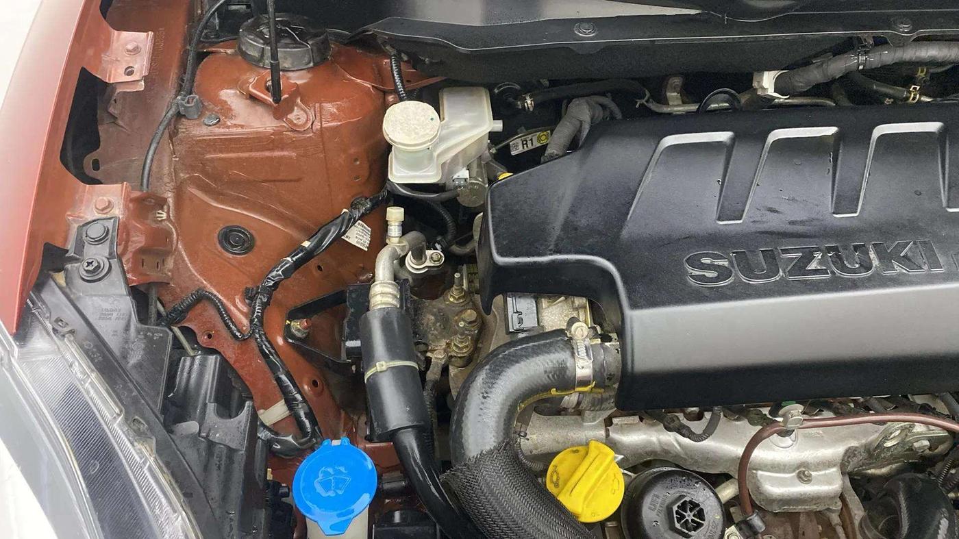 2017 Maruti Dzire ZDI PLUS AMT, Diesel, Automatic, 11,330 km, Engine View - Right