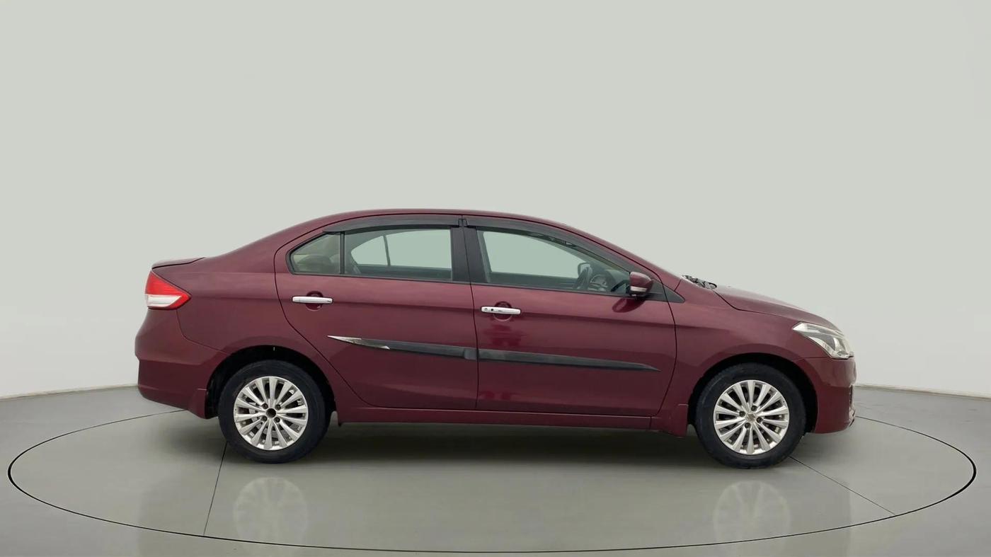 2017 Maruti Ciaz ZETA 1.4  MT PETROL, Petrol, Manual, 94,529 km, Right Side View