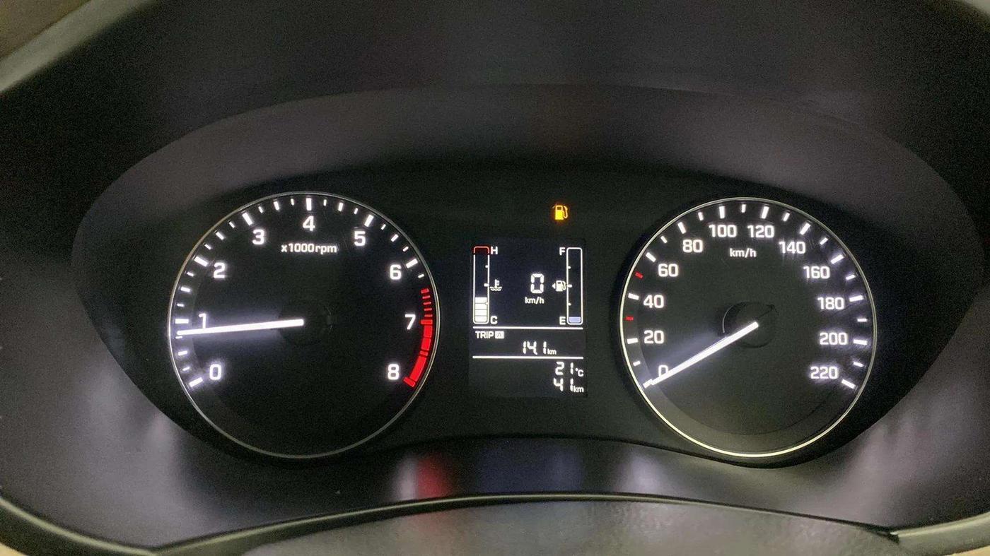 2015 Hyundai Elite i20 SPORTZ 1.2, Petrol, Manual, 72,064 km, Odometer Image