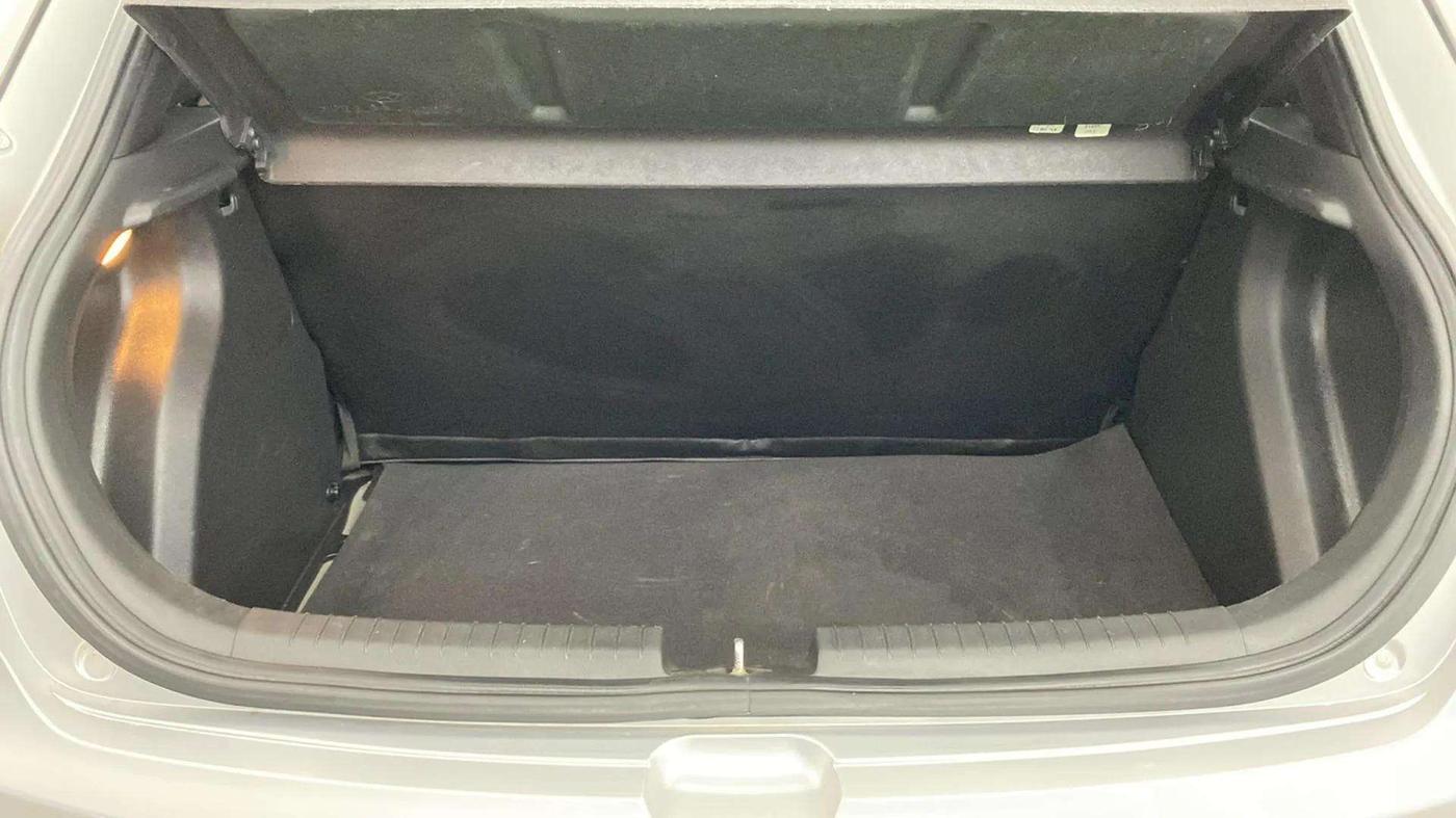 2015 Hyundai Elite i20 SPORTZ 1.2, Petrol, Manual, 72,064 km, Boot Open Zoomed View