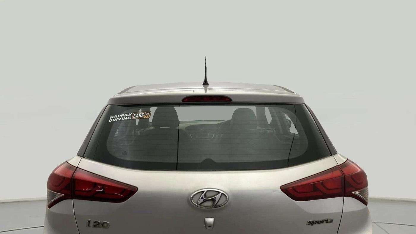 2015 Hyundai Elite i20 SPORTZ 1.2, Petrol, Manual, 72,064 km, Rear Windshield