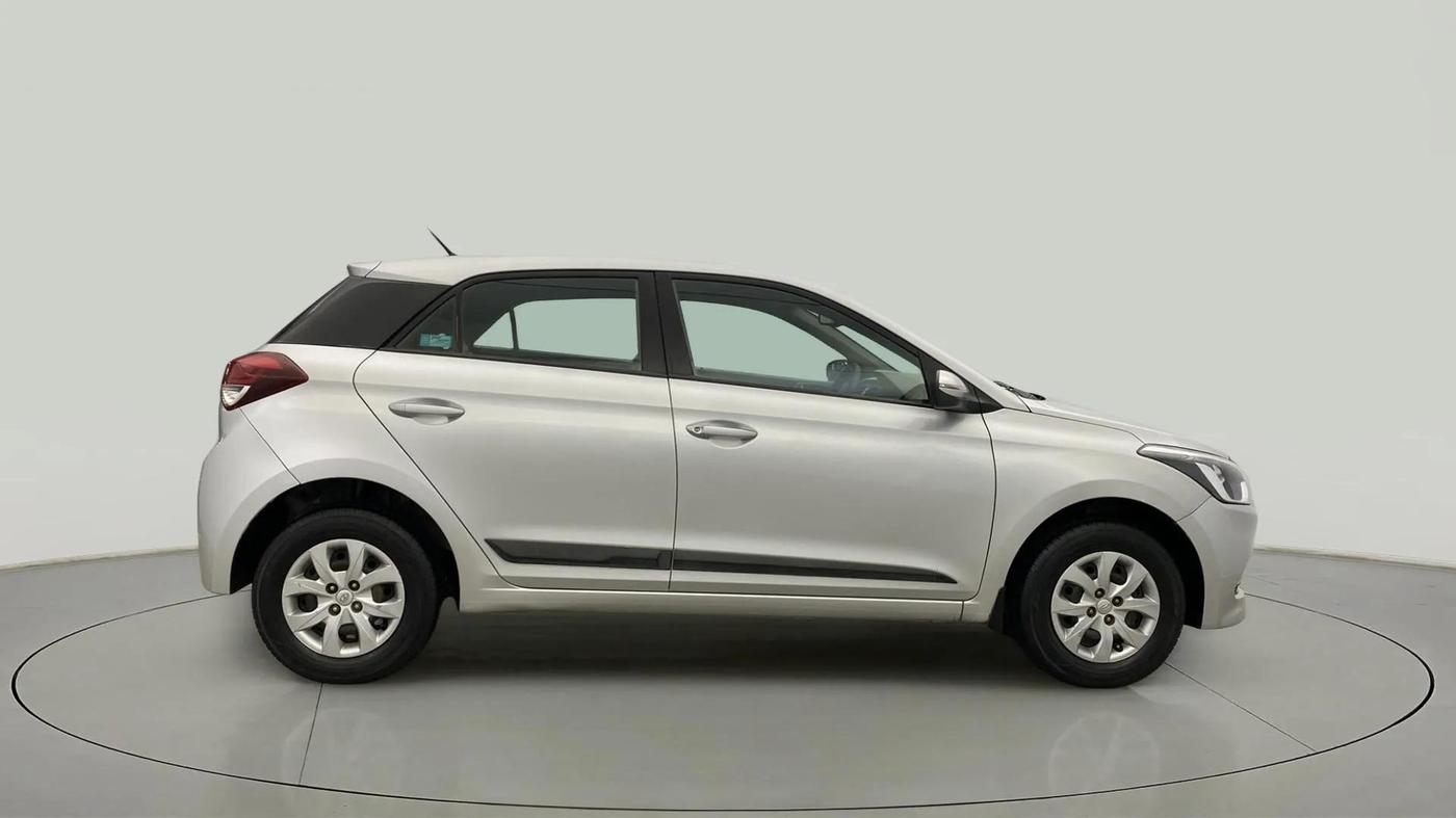 2015 Hyundai Elite i20 SPORTZ 1.2, Petrol, Manual, 72,064 km, Right Side View