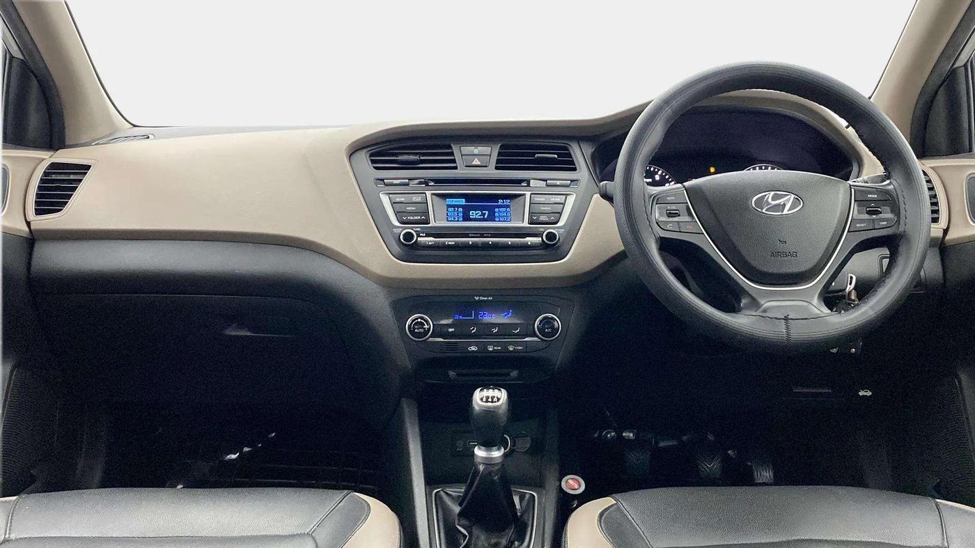 2015 Hyundai Elite i20 SPORTZ 1.2, Petrol, Manual, 72,064 km, Dashboard