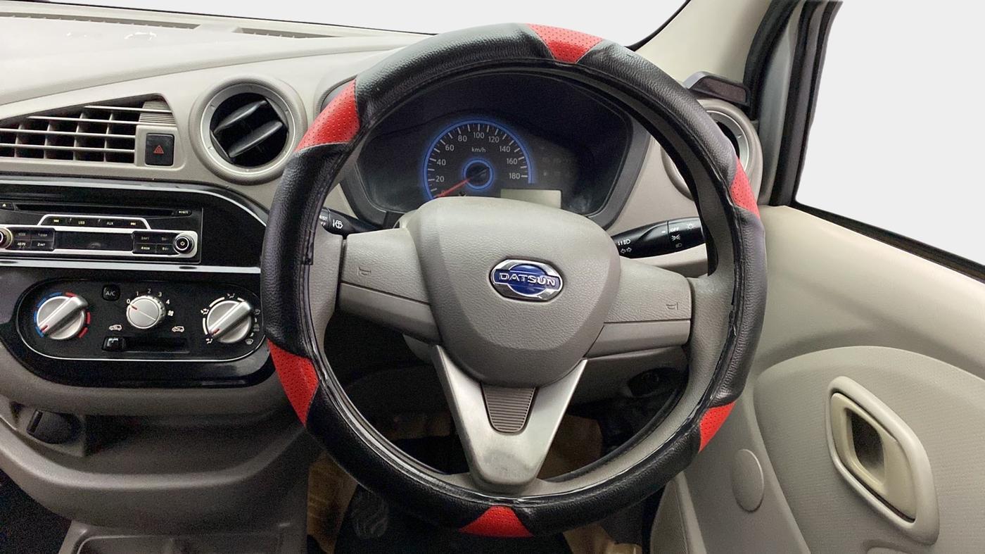 2016 Datsun Redi Go T (O), Petrol, Manual, 45,880 km, Steering Wheel Close Up