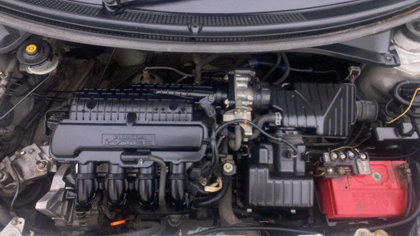 2013 Honda Brio VX AT, Petrol, Automatic, 82,812 km, Engine View