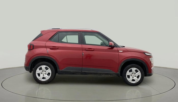 2022 Hyundai VENUE S 1.2, Petrol, Manual, 33,052 km, Right Side View