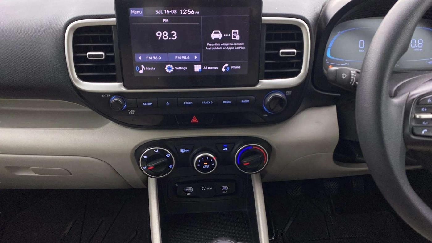 2022 Hyundai VENUE S 1.2, Petrol, Manual, 33,052 km, Air Conditioner
