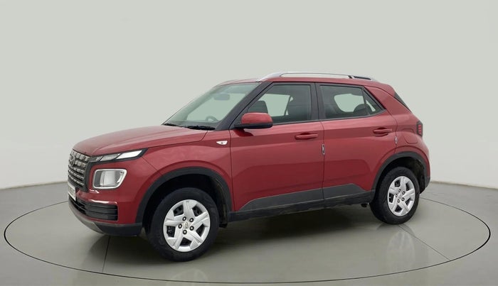 2022 Hyundai VENUE S 1.2, Petrol, Manual, 33,052 km, Left Front Diagonal