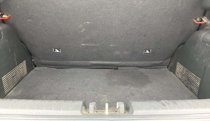 2022 Hyundai VENUE S 1.2, Petrol, Manual, 33,052 km, Boot Inside