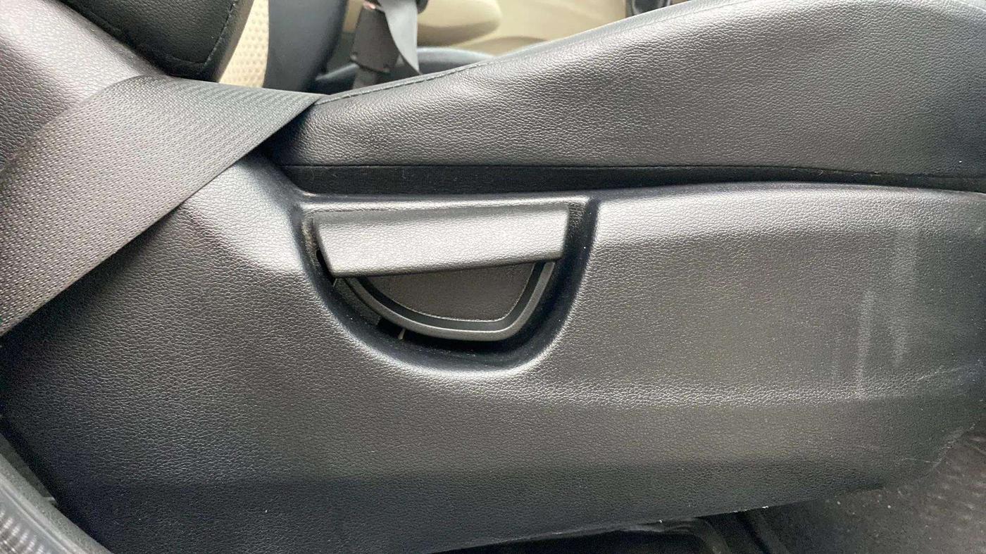 2022 Hyundai NEW SANTRO SPORTZ EXECUTIVE MT CNG, CNG, Manual, 36,573 km, Driver Side Adjustment Panel
