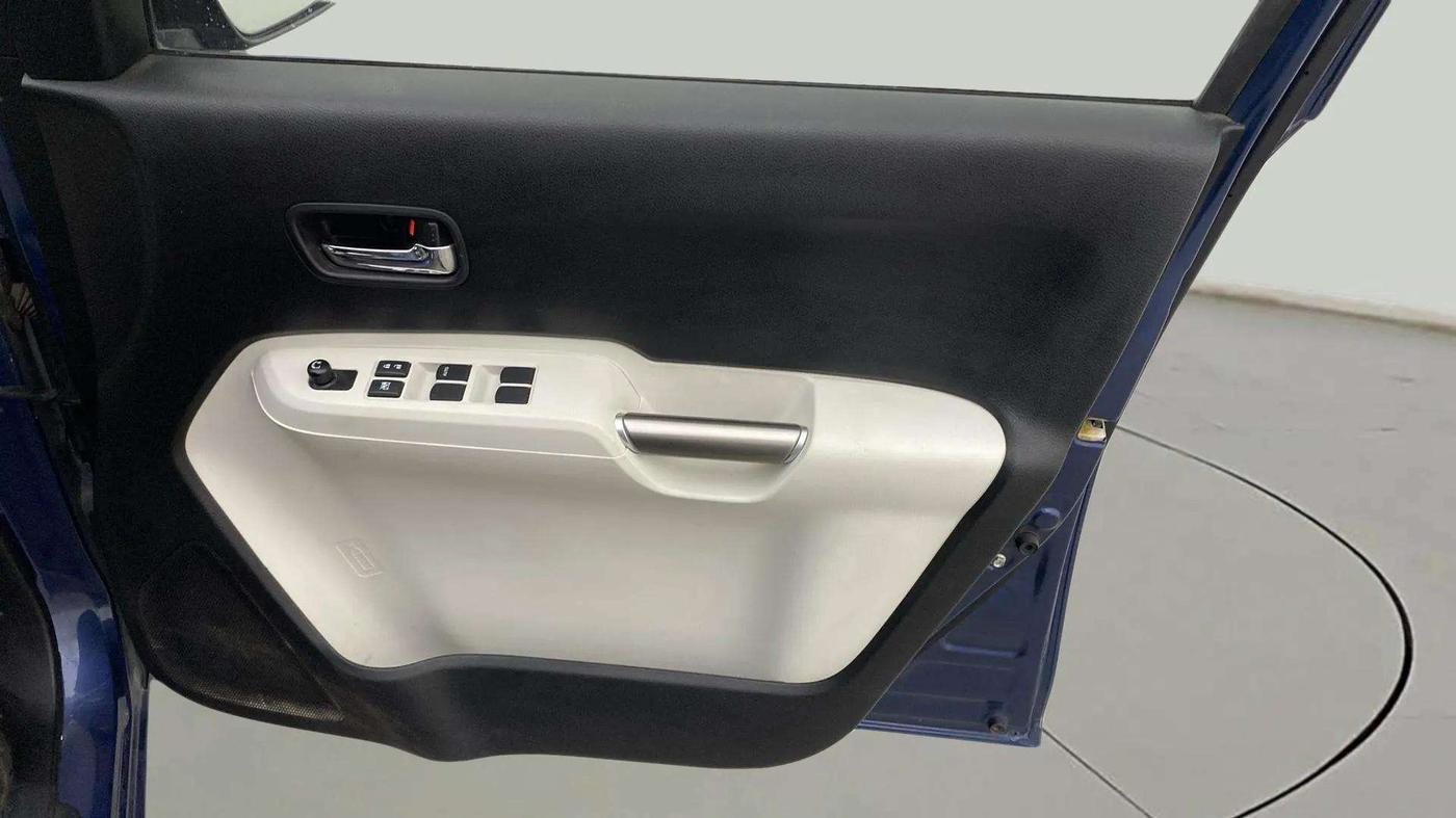 2019 Maruti IGNIS DELTA 1.2, Petrol, Manual, 27,128 km, Driver Side Door Panels Control