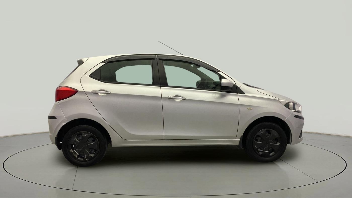 2016 Tata Tiago XT PETROL, Petrol, Manual, 91,051 km, Right Side View