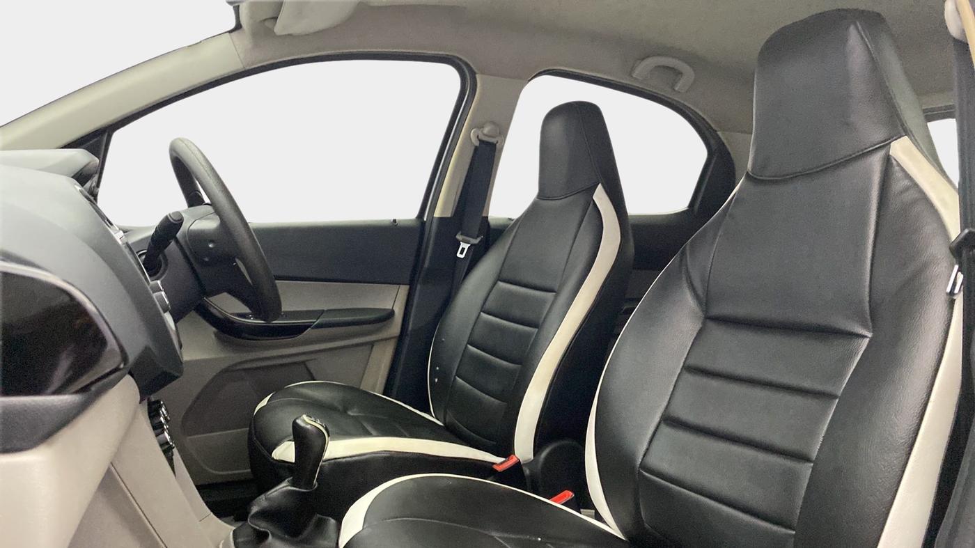 2016 Tata Tiago XT PETROL, Petrol, Manual, 91,051 km, Right Side Front Door Cabin