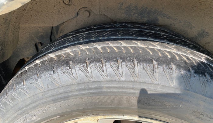 2019 Mahindra XUV500 W11 AT, Diesel, Automatic, 53,985 km, Right Rear Tyre Tread