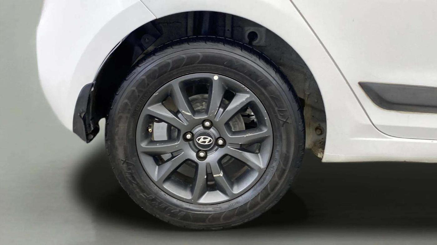 2019 Hyundai Elite i20 SPORTZ PLUS 1.2, CNG, Manual, 88,372 km, Right Rear Wheel