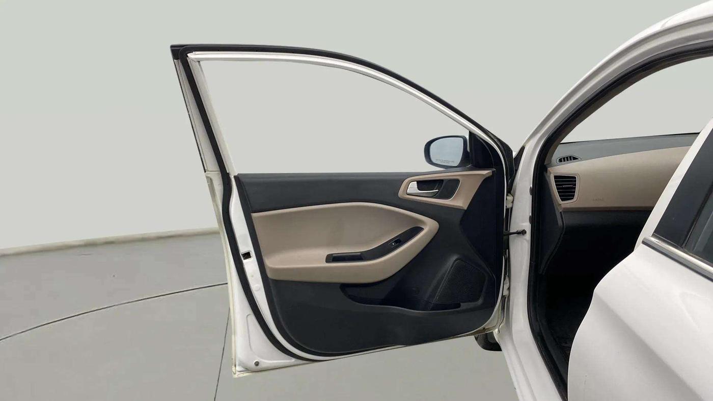 2019 Hyundai Elite i20 SPORTZ PLUS 1.2, CNG, Manual, 88,372 km, LHS Front Door