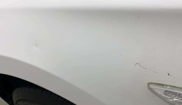 2020 Hyundai Elite i20 MAGNA PLUS 1.2, Petrol, Manual, 25,852 km, Left fender - Minor scratches