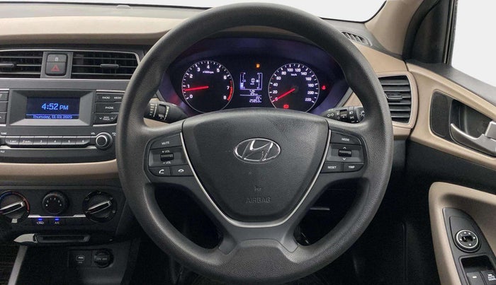 2020 Hyundai Elite i20 MAGNA PLUS 1.2, Petrol, Manual, 25,852 km, Steering Wheel Close Up