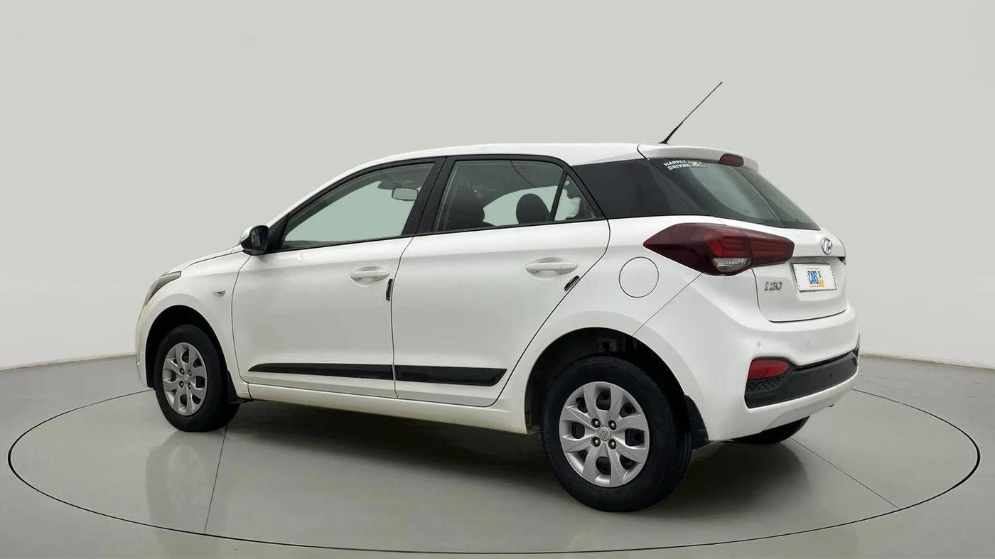 2020 Hyundai Elite i20 MAGNA PLUS 1.2, Petrol, Manual, 25,852 km, Left Back Diagonal