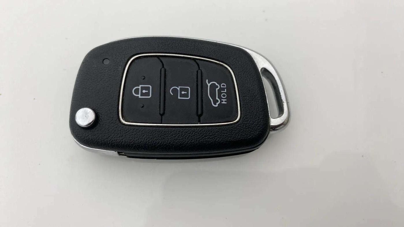 2020 Hyundai Elite i20 MAGNA PLUS 1.2, Petrol, Manual, 25,852 km, Key Close Up
