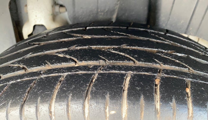 2021 Mahindra XUV300 W6 1.2 PETROL, Petrol, Manual, 89,530 km, Left Rear Tyre Tread