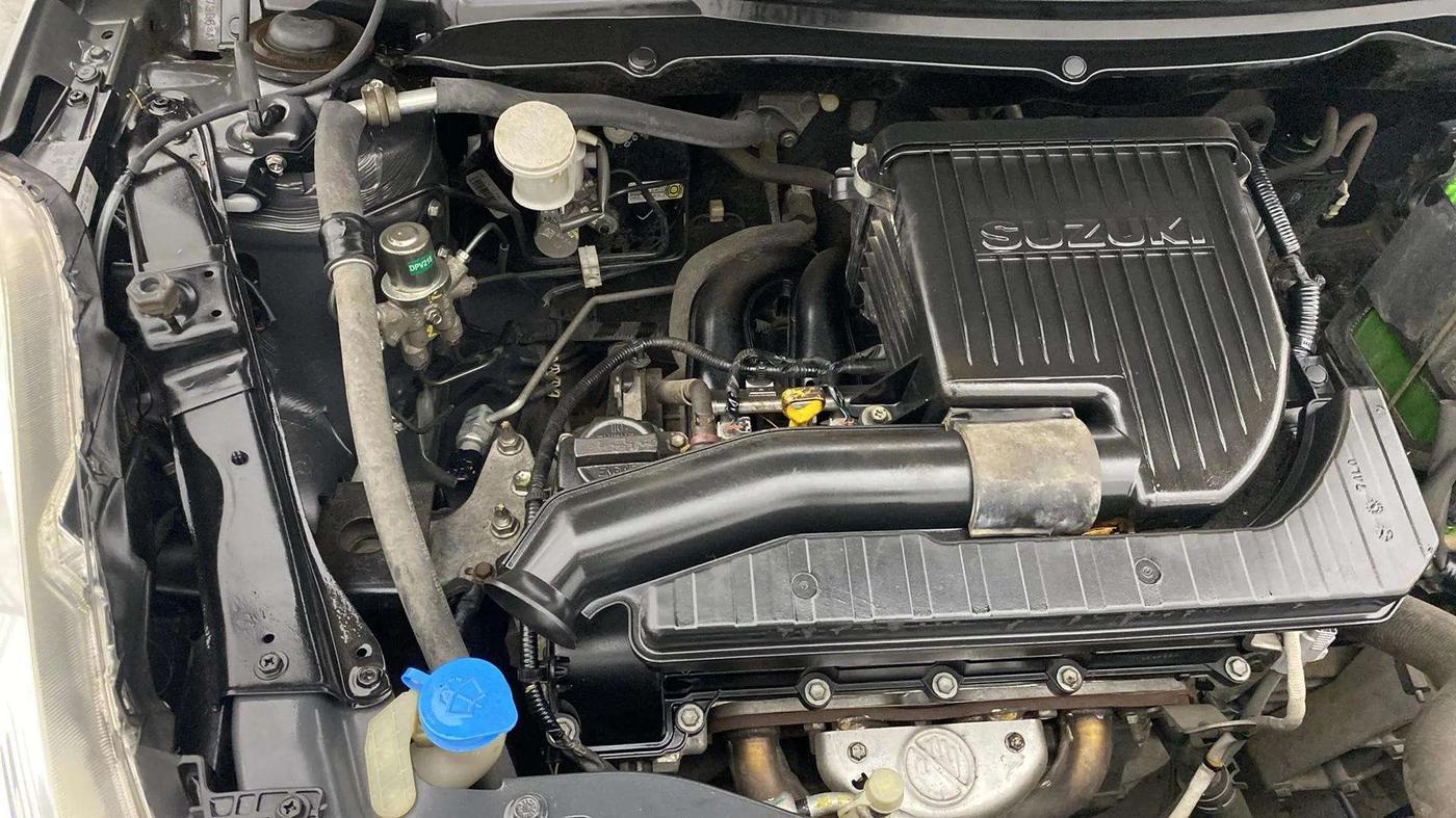 2015 Maruti Swift VXI, Petrol, Manual, 38,168 km, Engine View - Right