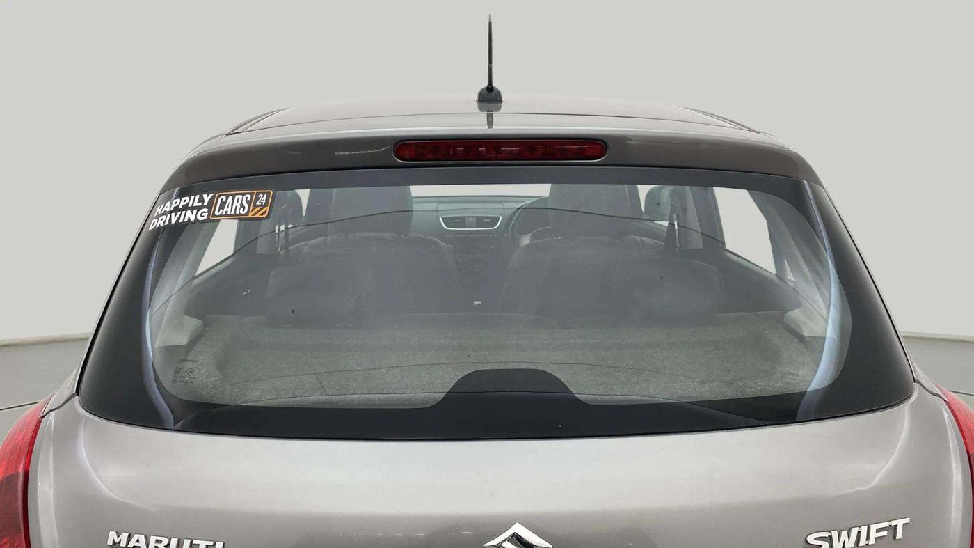 2015 Maruti Swift VXI, Petrol, Manual, 38,168 km, Rear Windshield