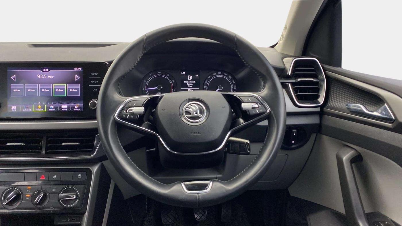 2022 Skoda KUSHAQ AMBITION 1.0L TSI MT, Petrol, Manual, 30,224 km, Steering Wheel Close Up