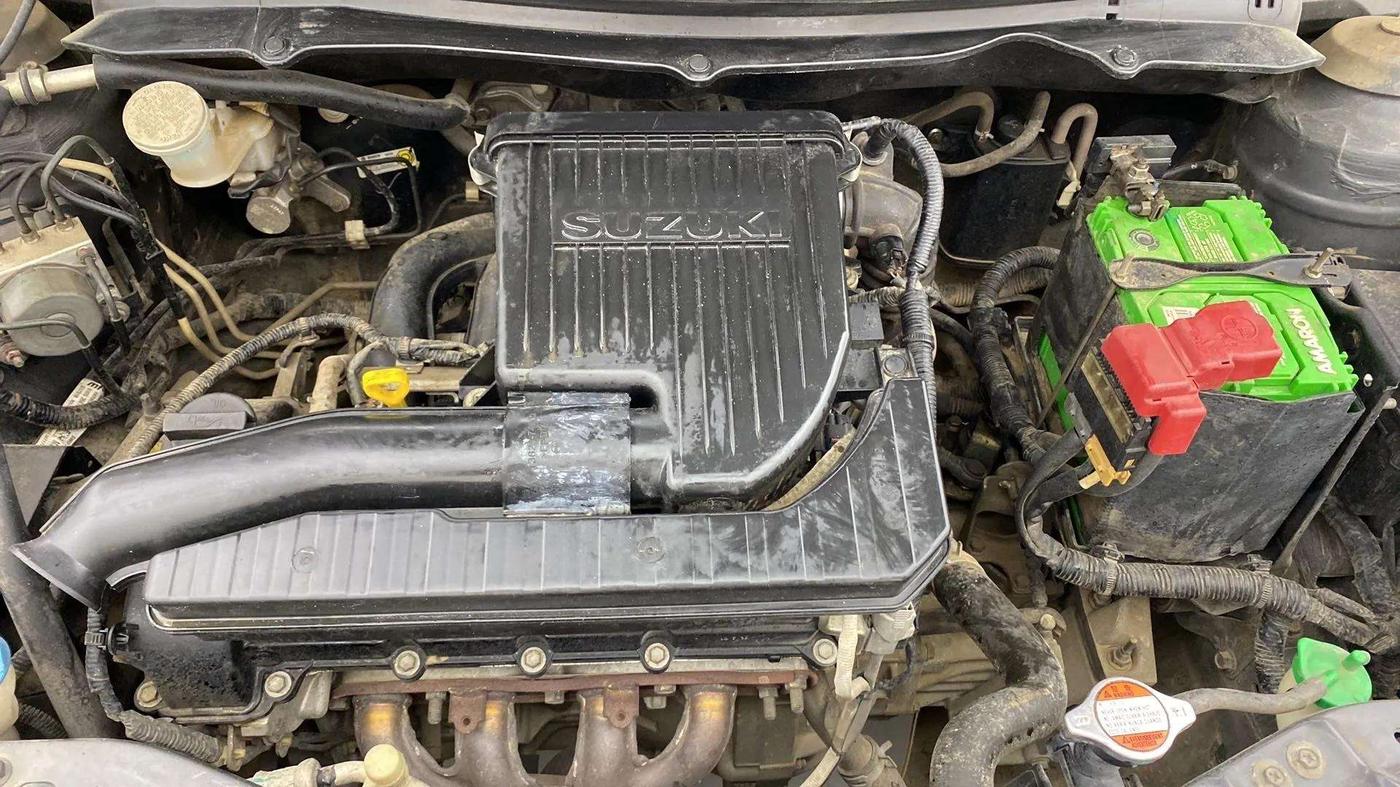 2017 Maruti Swift VXI O, Petrol, Manual, 73,239 km, Engine View