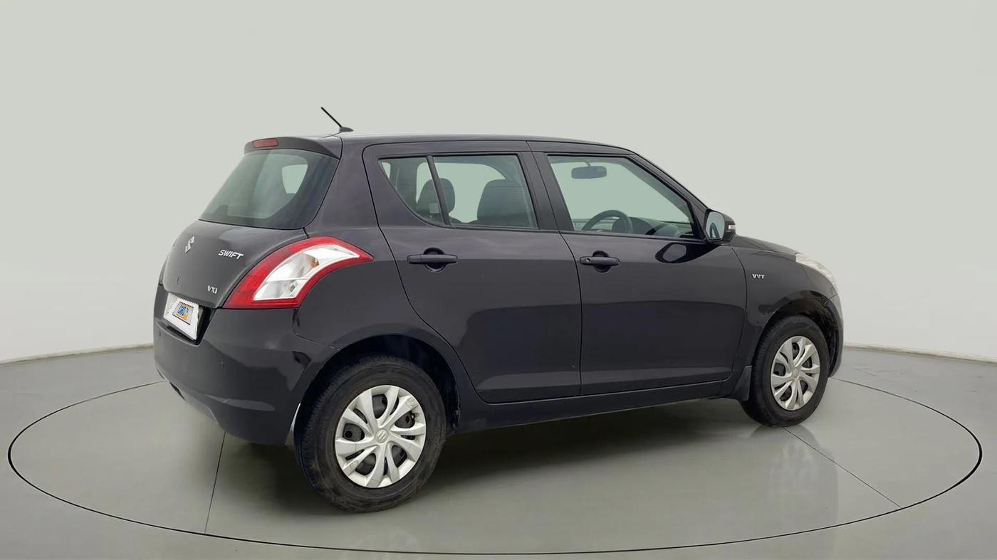 2017 Maruti Swift VXI O, Petrol, Manual, 73,239 km, Right Back Diagonal
