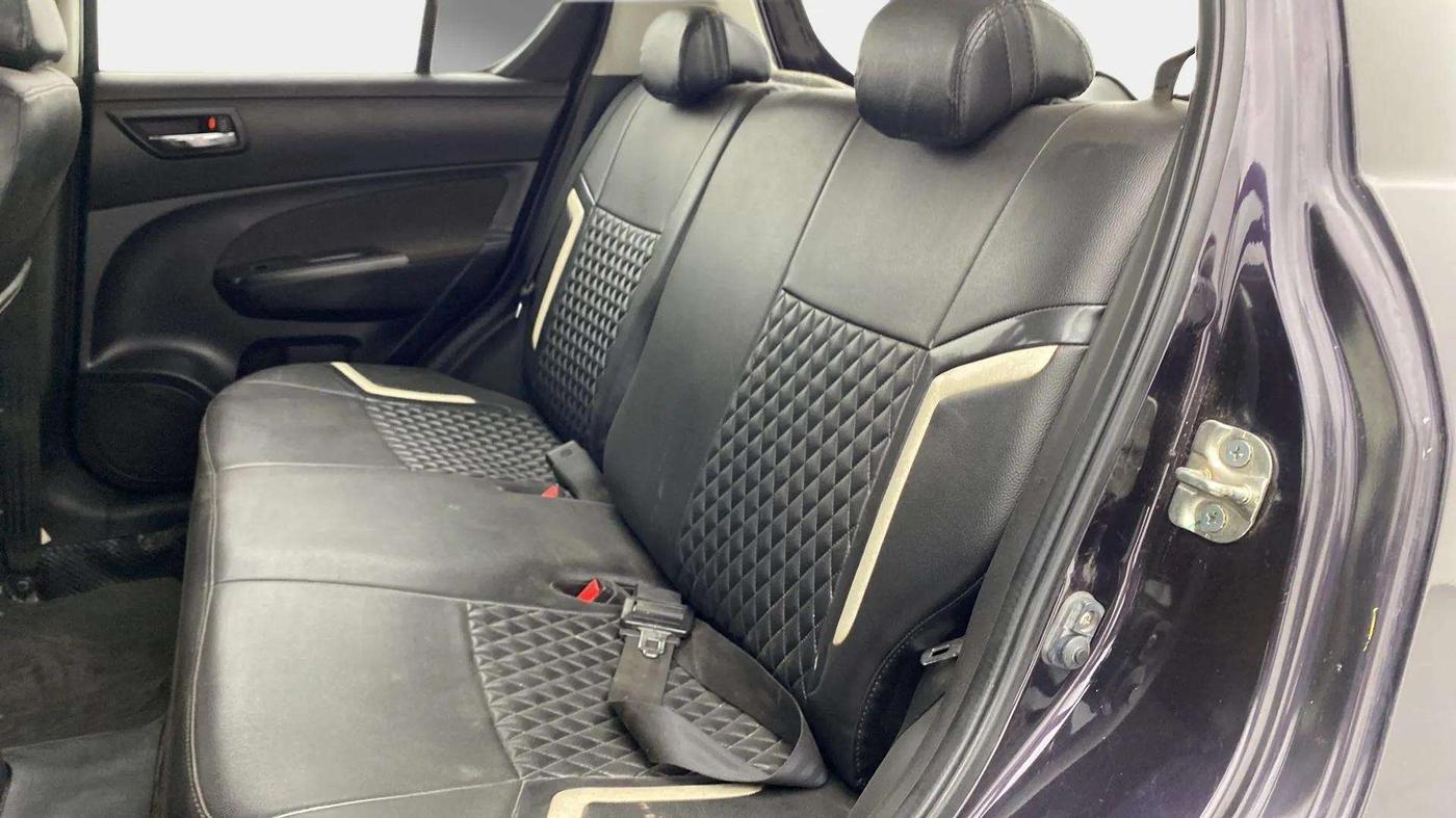 2017 Maruti Swift VXI O, Petrol, Manual, 73,239 km, Right Side Rear Door Cabin