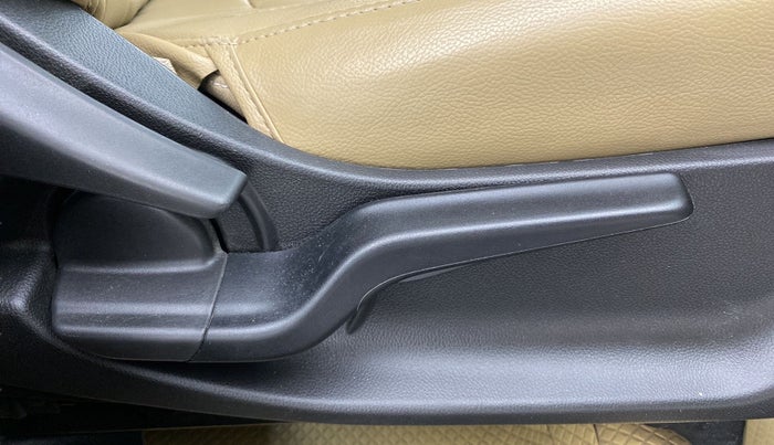 2022 Honda Amaze 1.2L I-VTEC VX CVT, Petrol, Automatic, 32,385 km, Driver Side Adjustment Panel