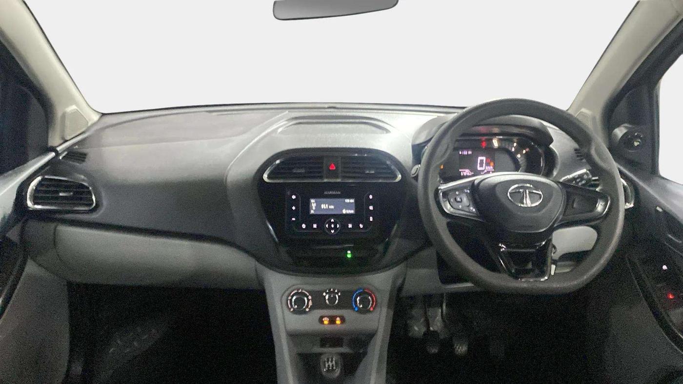 2022 Tata Tiago XT CNG, CNG, Manual, 58,017 km, Dashboard