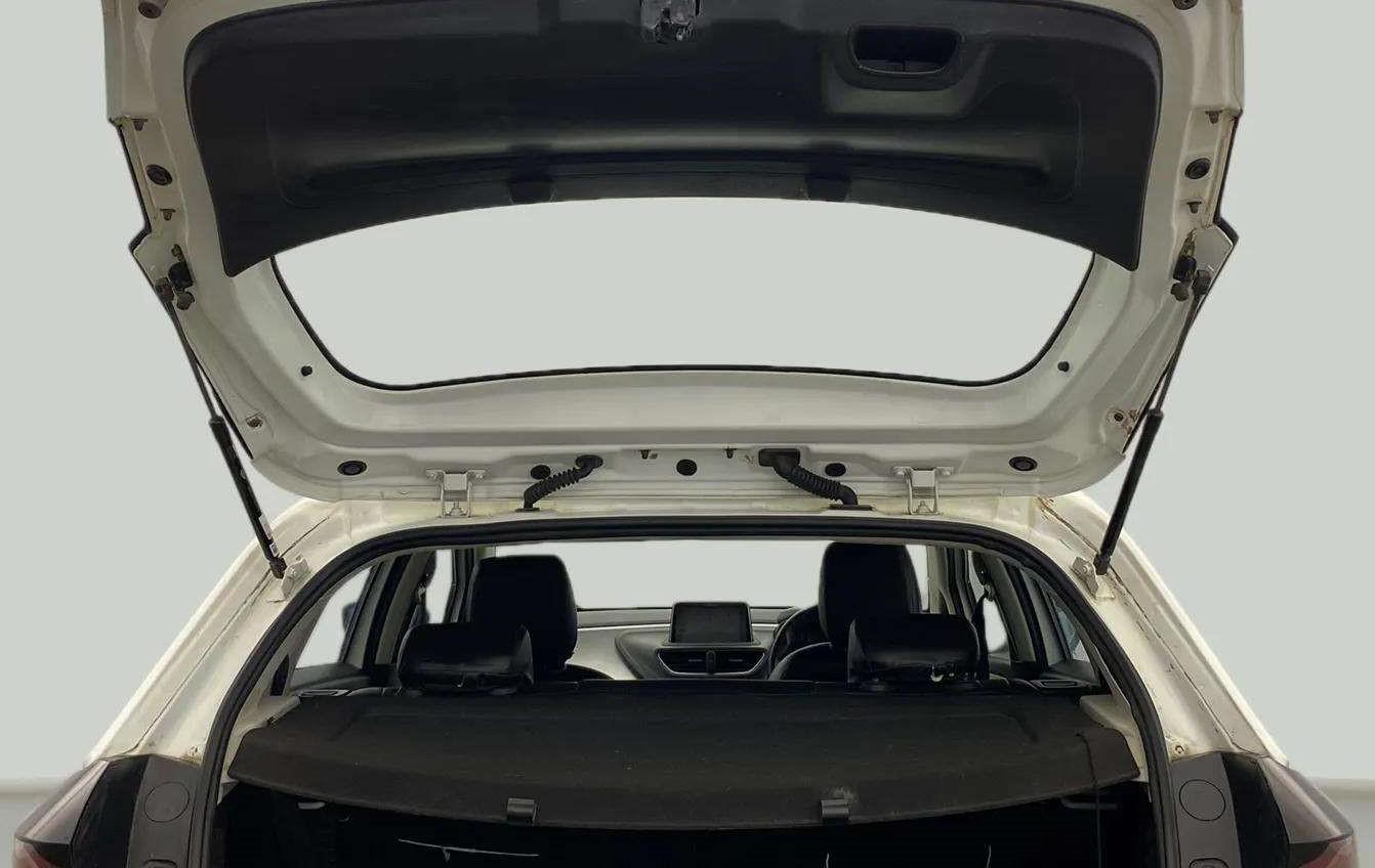 2022 Tata ALTROZ XZ PETROL, Petrol, Manual, 75,087 km, Boot Inside