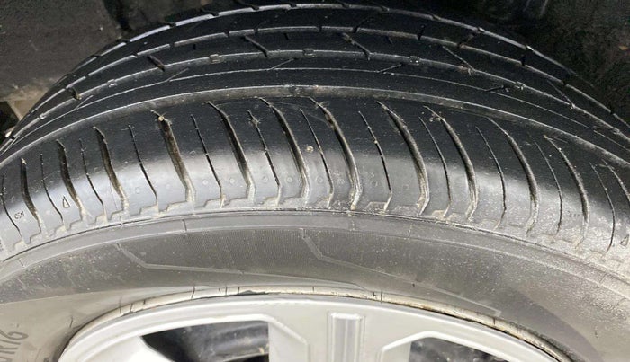 2021 Nissan MAGNITE XE, Petrol, Manual, 7,993 km, Left Front Tyre Tread