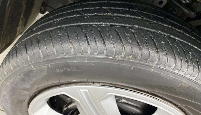 2021 Nissan MAGNITE XE, Petrol, Manual, 7,993 km, Left Rear Tyre Tread